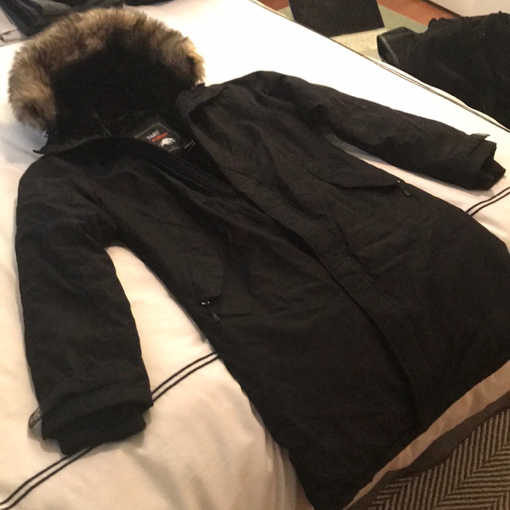 Aritzia TNA Avoriaz Parka in Black, Large